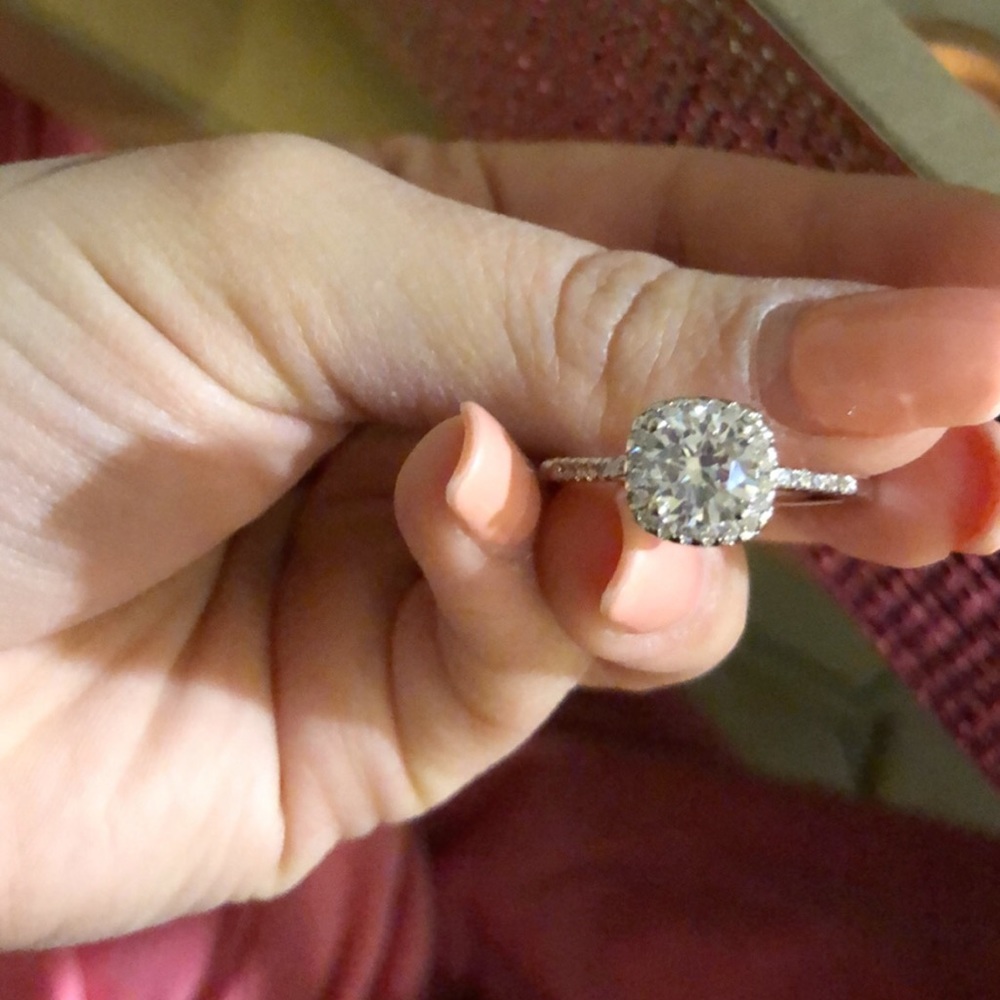 Diamond ring 💍 - Picture 2 of 2
